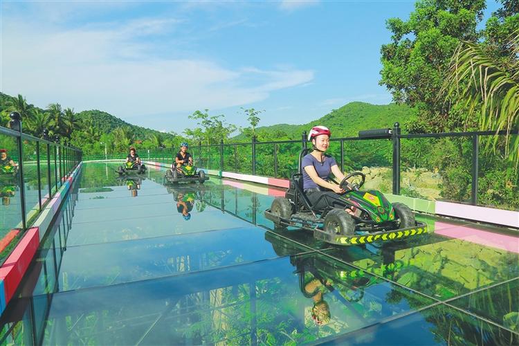 海南多地推出暑期旅游新产品 激发旅游市场新活力